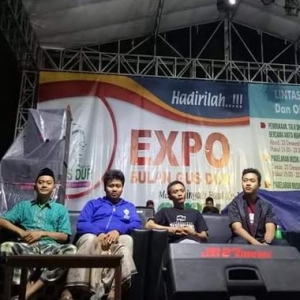 Bulan Gus Dur, Diputar Film 